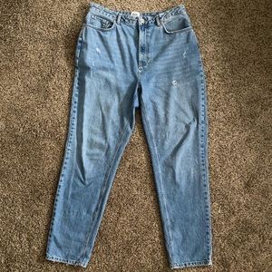 High rise baggy mom jean